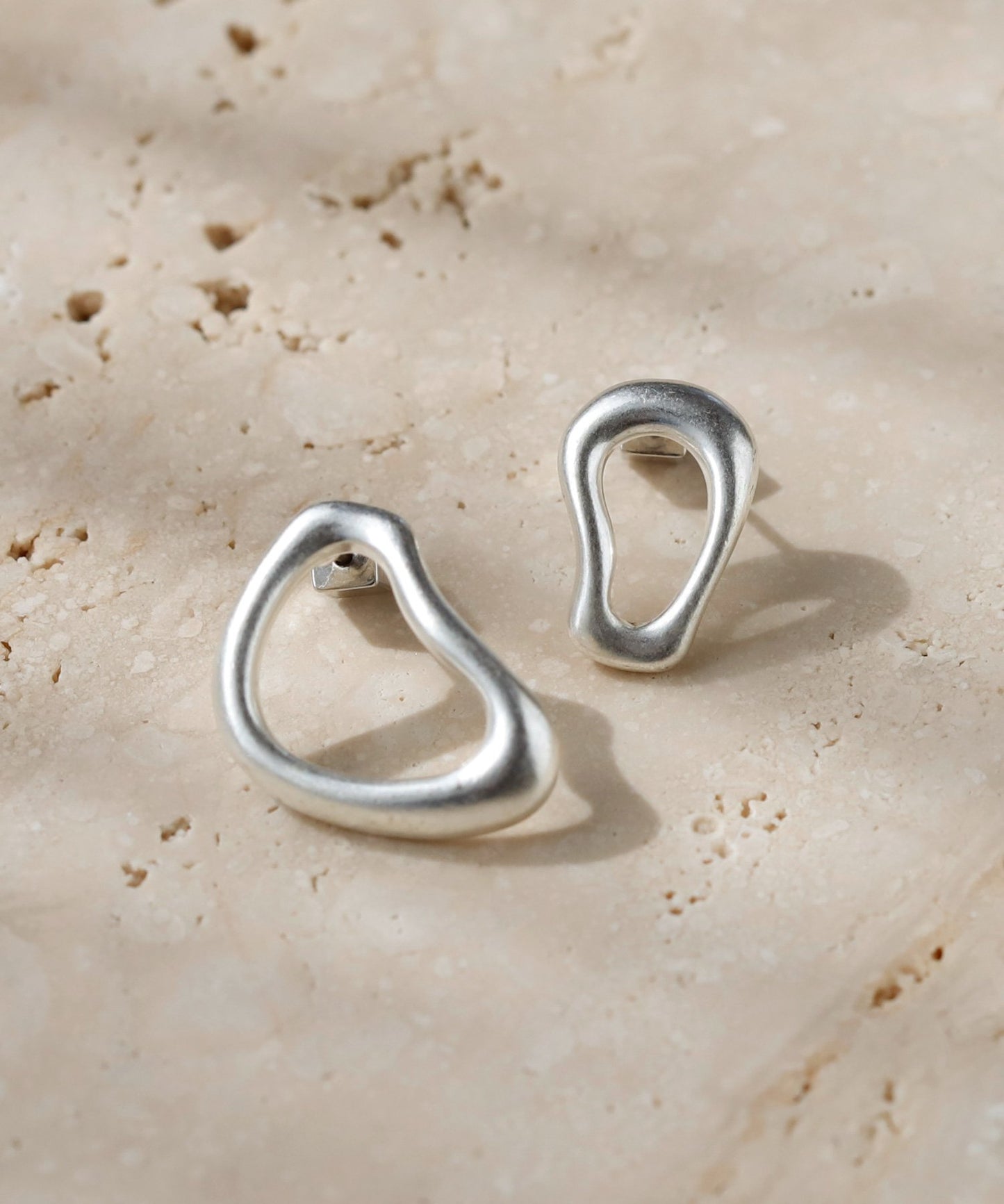 Metal  Asymmetry Earrings[Owindeal]