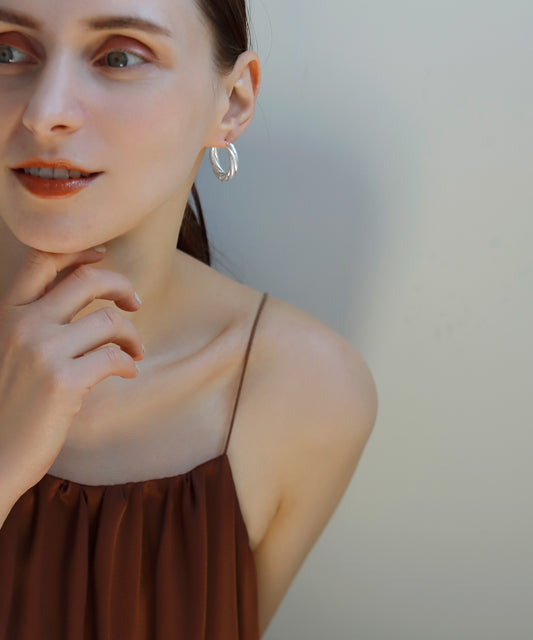 Matte Twisted Hoop Earrings [Ownideal]